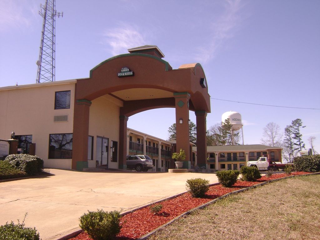 Garden Inn & Suites Hogansville Exterior photo