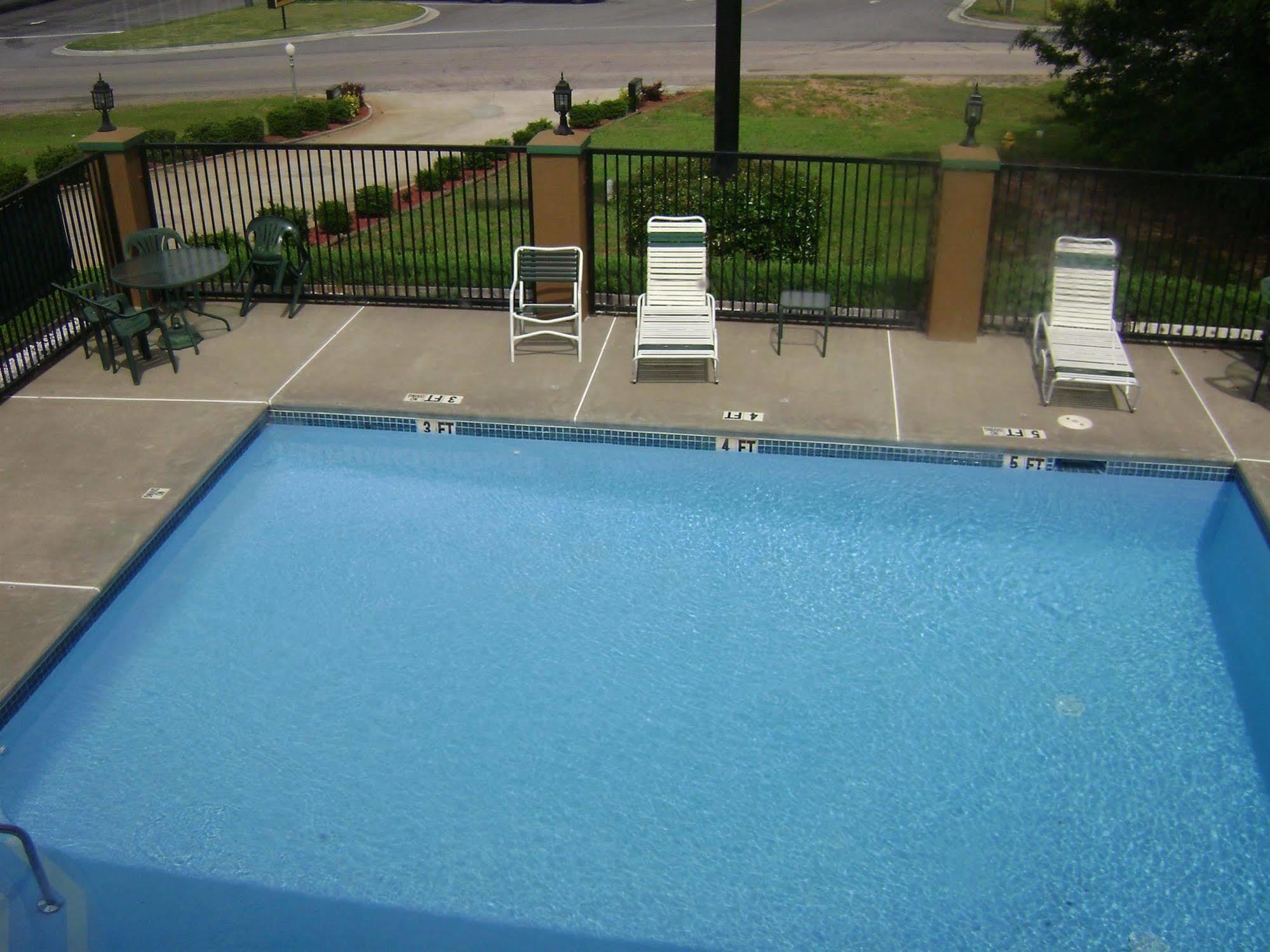 Garden Inn & Suites Hogansville Exterior photo